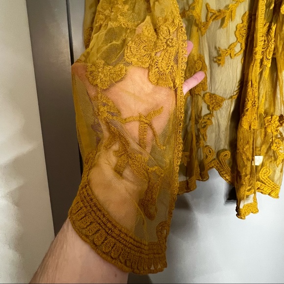 Lightly Worn Ashley Lace Kimono in mustard by LUQ in XL🌞 - Picture 7 of 14